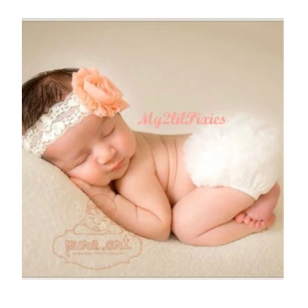 Newborn Ruffle Set Photo Set